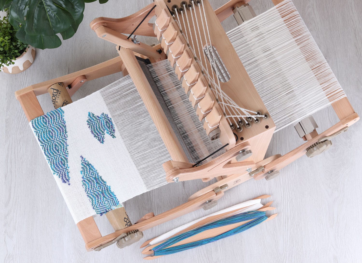 Ashford Katie Eight Shaft 30cm / 12" Table Loom with Carry Bag